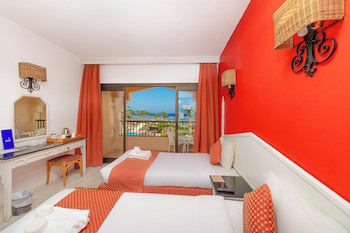 Flamenco Beach And Resort