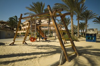 Flamenco Beach And Resort