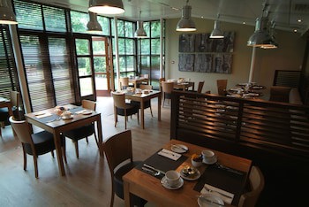 Denham Grove