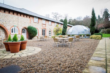 De Vere Horsley Estate