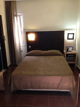 Anessis Hotel