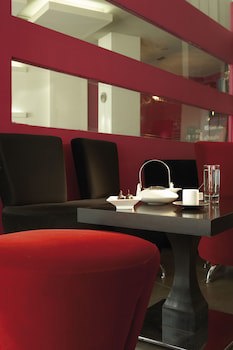 Anessis Hotel