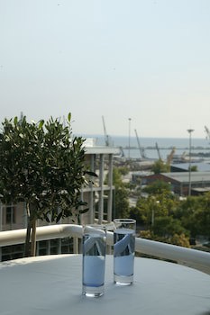 Anessis Hotel
