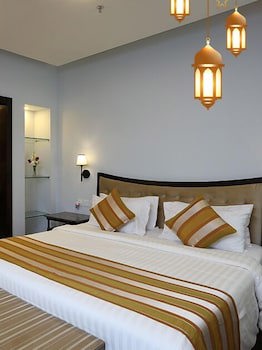 Ramada Plaza By Wyndham Karachi Airport Hotel