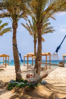 Abu Dabbab Lodge