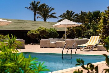 Abu Dabbab Lodge