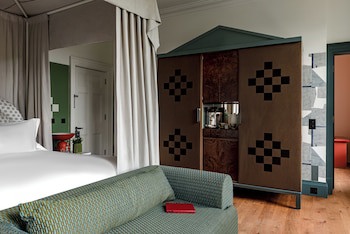Cowley Manor Experimental