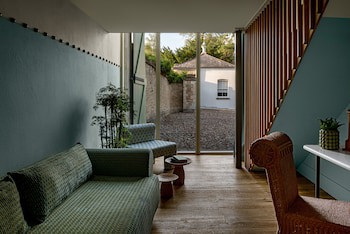 Cowley Manor Experimental