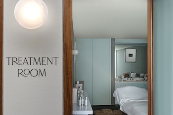 Cowley Manor Experimental