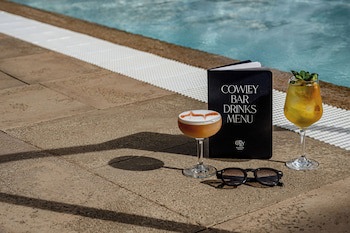 Cowley Manor Experimental