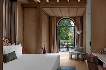 Cowley Manor Experimental