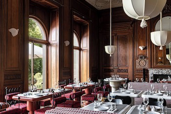 Cowley Manor Experimental