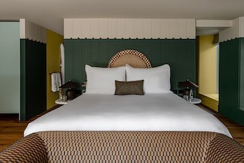 Cowley Manor Experimental