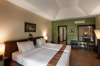 Lanna Dusita Riverside Boutique Resort