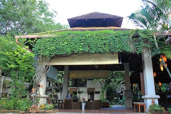 Lanna Dusita Riverside Boutique Resort