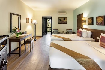 Lanna Dusita Riverside Boutique Resort