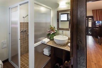 Lanna Dusita Riverside Boutique Resort