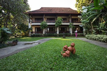 Lanna Dusita Riverside Boutique Resort