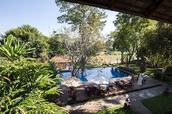 Lanna Dusita Riverside Boutique Resort