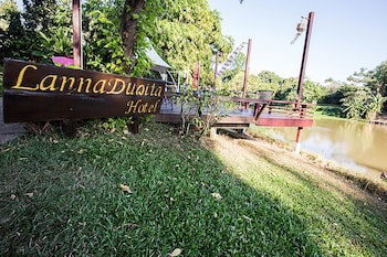Lanna Dusita Riverside Boutique Resort