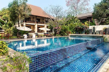 Lanna Dusita Riverside Boutique Resort
