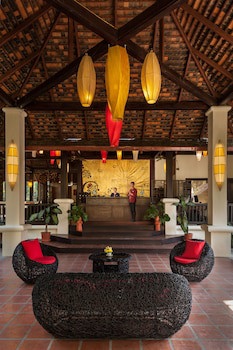Lanna Dusita Riverside Boutique Resort