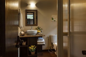 Lanna Dusita Riverside Boutique Resort