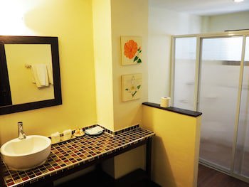 Lanna Dusita Riverside Boutique Resort