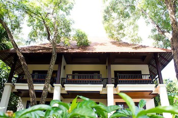 Lanna Dusita Riverside Boutique Resort