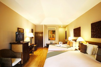 Lanna Dusita Riverside Boutique Resort