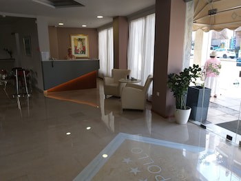 Apollo Hotel