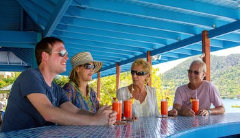 Bay Gardens Beach Resort And Spa