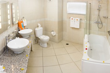 Bay Gardens Beach Resort And Spa