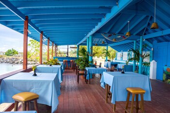 Bay Gardens Beach Resort And Spa