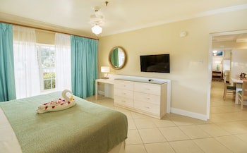 Bay Gardens Beach Resort And Spa