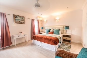 Bay Gardens Beach Resort And Spa