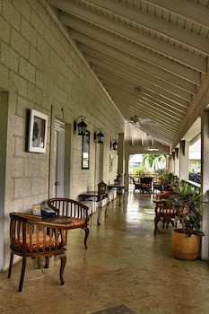 Bay Gardens Beach Resort And Spa