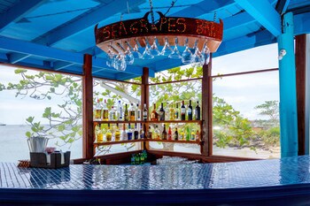 Bay Gardens Beach Resort And Spa