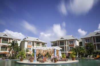 Bay Gardens Beach Resort And Spa
