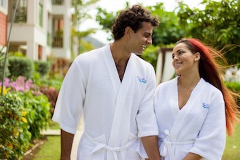 Bay Gardens Beach Resort And Spa