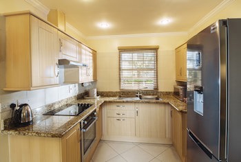 Bay Gardens Beach Resort And Spa