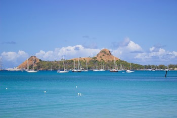 Bay Gardens Beach Resort And Spa
