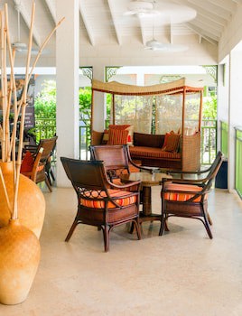 Bay Gardens Beach Resort And Spa