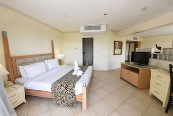 Diani Reef Beach Resort & Spa