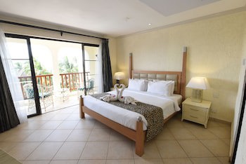 Diani Reef Beach Resort & Spa