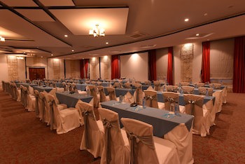 Diani Reef Beach Resort & Spa
