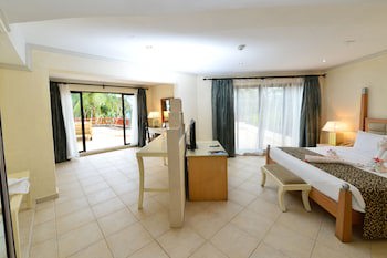 Diani Reef Beach Resort & Spa