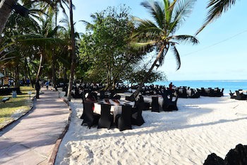 Diani Reef Beach Resort & Spa