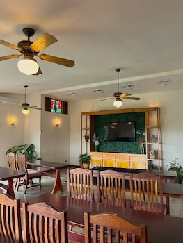 Villa Blanca Cloud Forest Hotel + Retreat