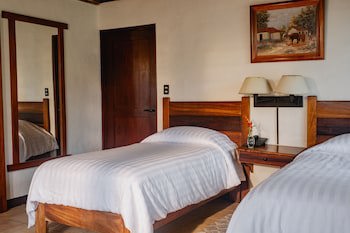 Villa Blanca Cloud Forest Hotel + Retreat
